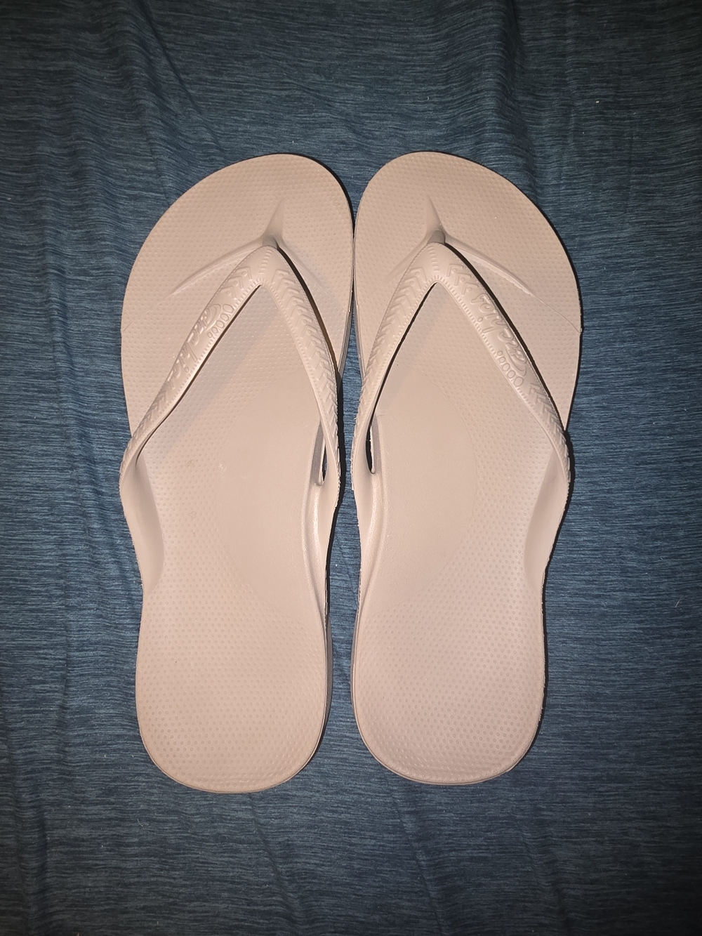 Archies Flip Flops W Size 8 M Size7 Tan/cream— Comfortable Everyday Beachwear
